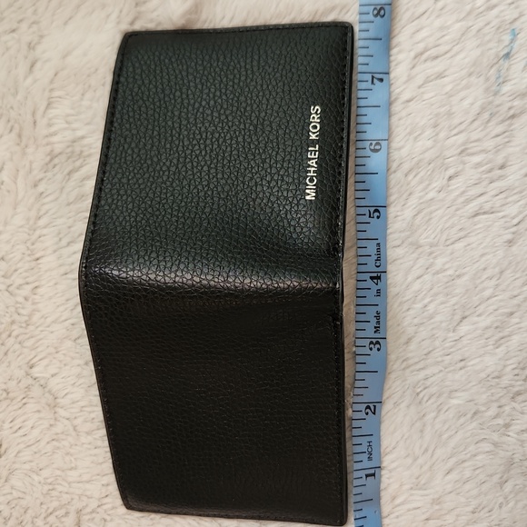 Michael Kors Black Textured Leather Bi-Fold Wallet - Picture 13 of 13